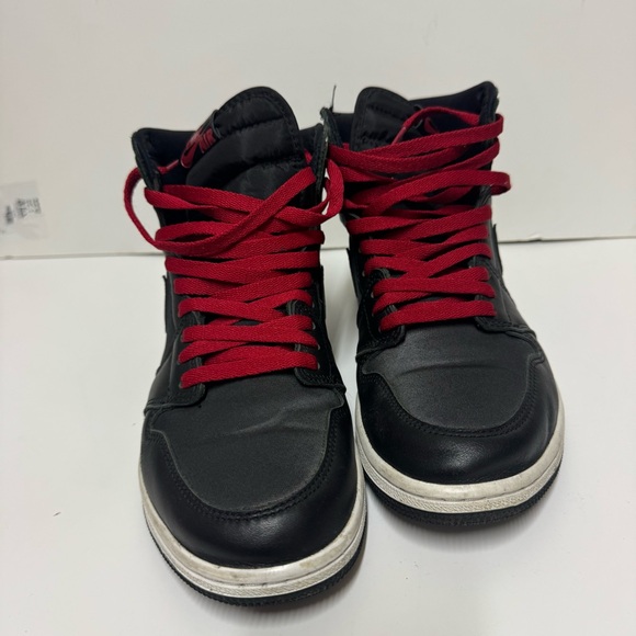 Jordan 1 retro high black satin gyn red sz 9 - Picture 2 of 6